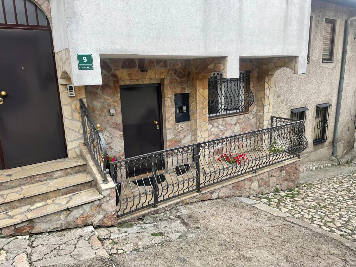 Apartman Duck Lägenhet Sarajevo Exteriör bild