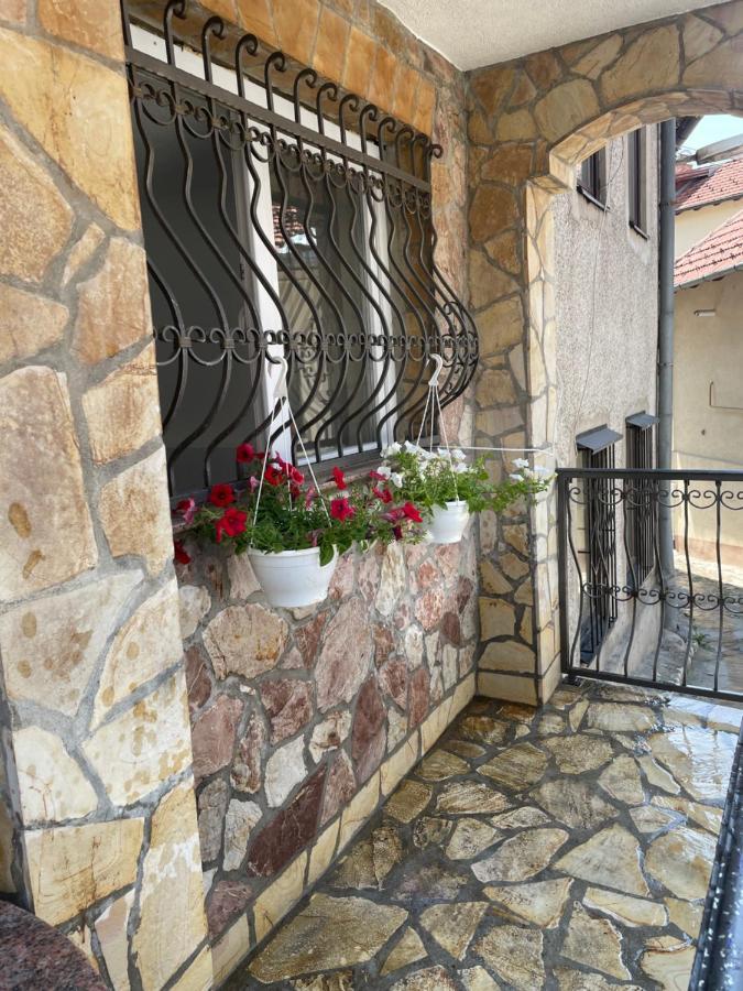 Apartman Duck Lägenhet Sarajevo Exteriör bild